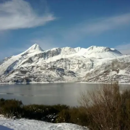 Casa Montana De Y Picos De Europa I Lägenhet